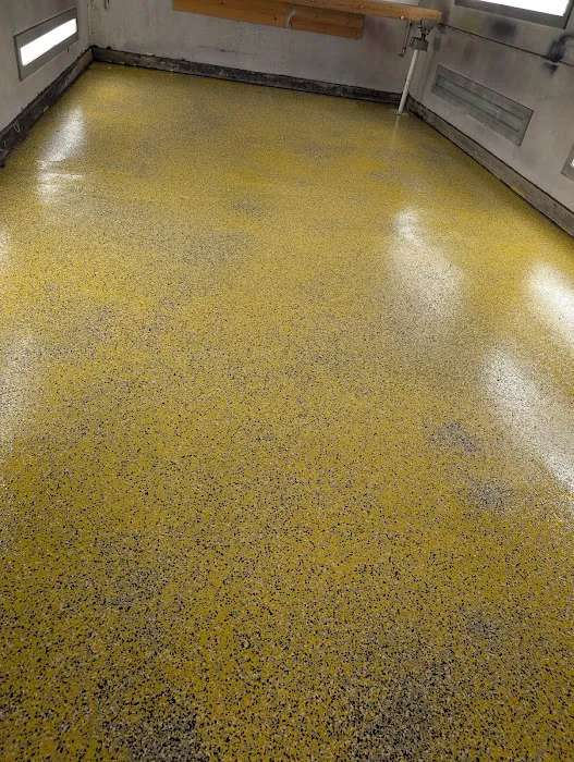 Viking Lakes Village Mobile Home Park Picture 4