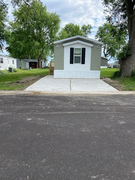 Rolling Green Estates Picture 5