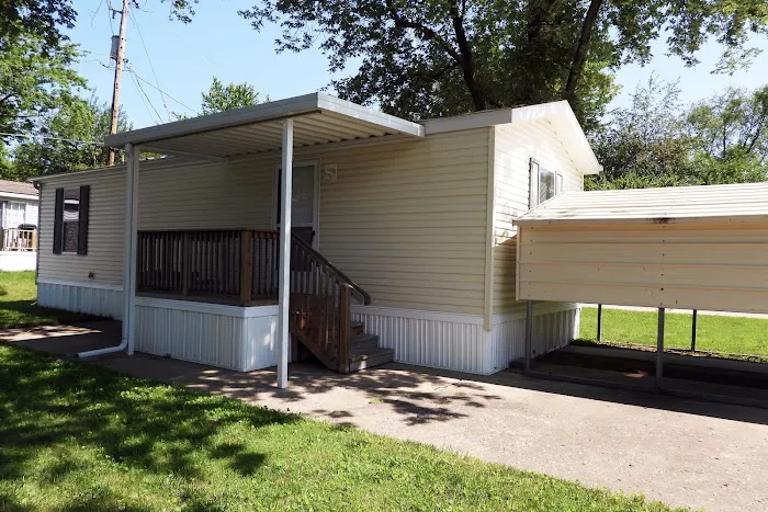 Park City Manufactured Housing Community Picture 8