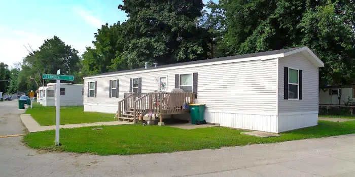 Decatur Estates Picture 2