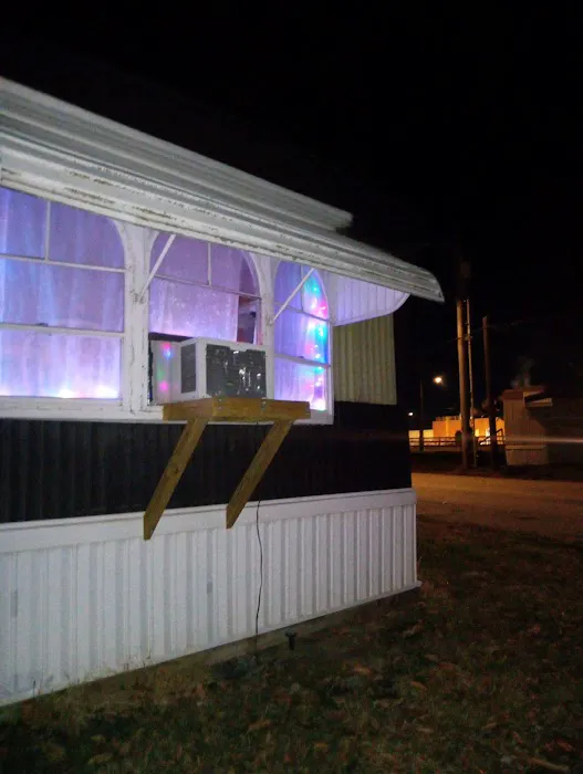 Decatur Estates Picture 7