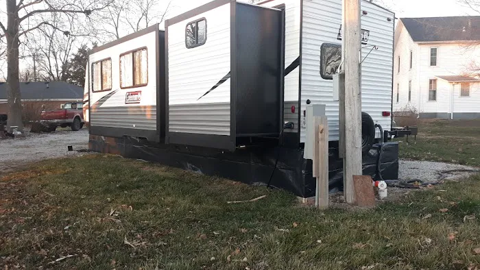 Tom & Carol's RV Park Picture 1