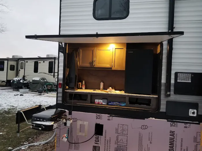 Tom & Carol's RV Park Picture 2