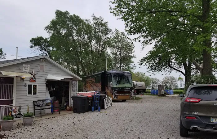 Tom & Carol's RV Park Picture 3