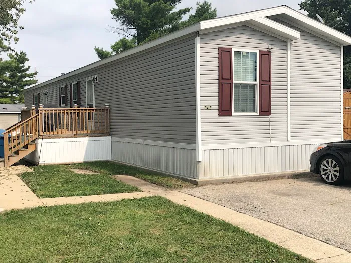 The Oaks Mobile Home Park Picture 7