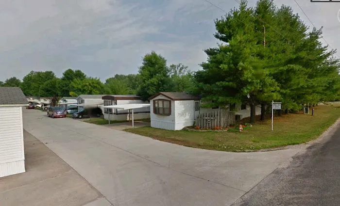 Charter Oaks Mobile Home Park Picture 2