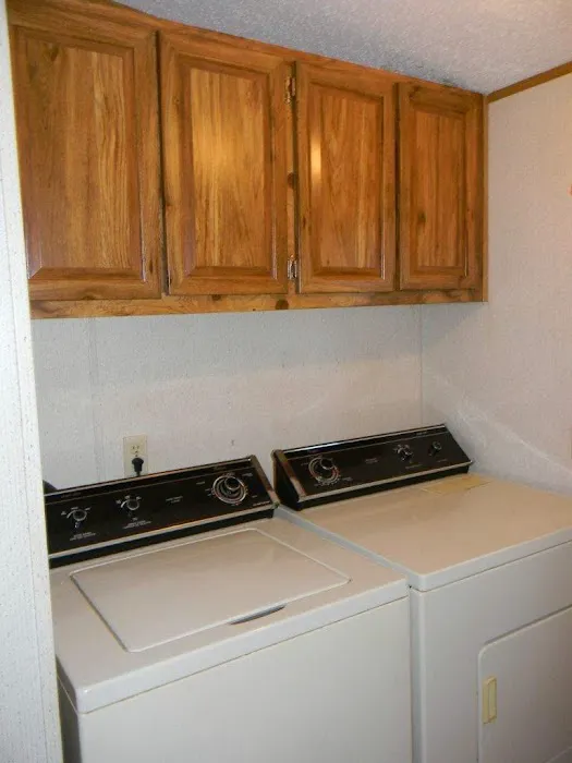 Charter Oaks Mobile Home Park Picture 6