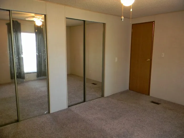 Charter Oaks Mobile Home Park Picture 4