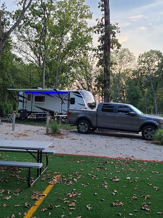 Oak Terrace RV Resort Picture 5