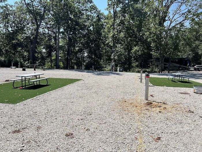 Oak Terrace RV Resort Picture 9
