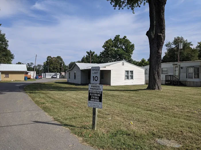 Sunset Park Mobile Home Community Picture 7