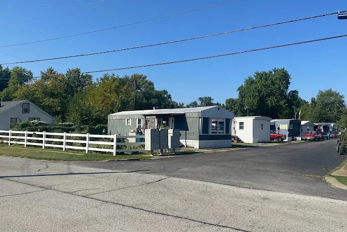 Edgewood Mobile Home Park Picture 2