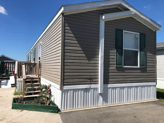 Woodland Acres Mobile Home Park Picture 1