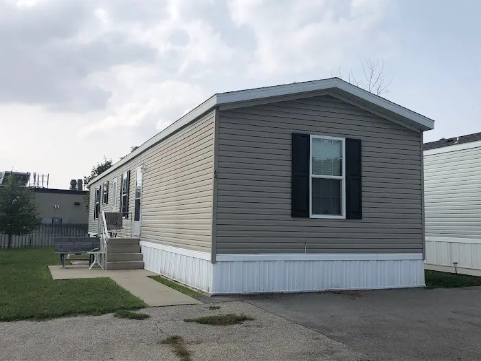 Woodland Acres Mobile Home Park Picture 6