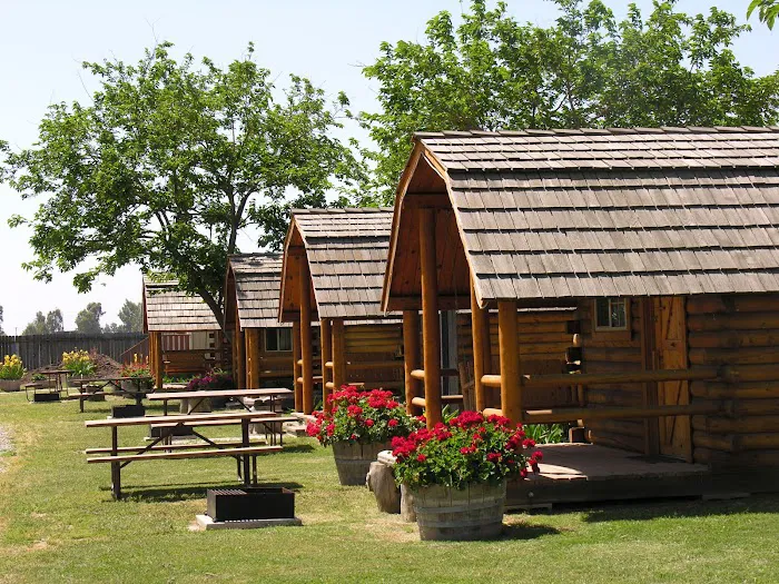 Visalia / Sequoia National Park KOA Journey Picture 5