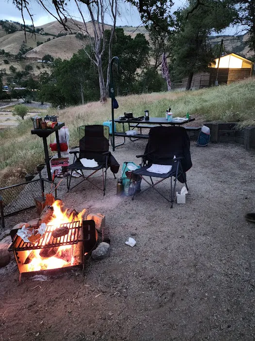 Island Park Campground Picture 1