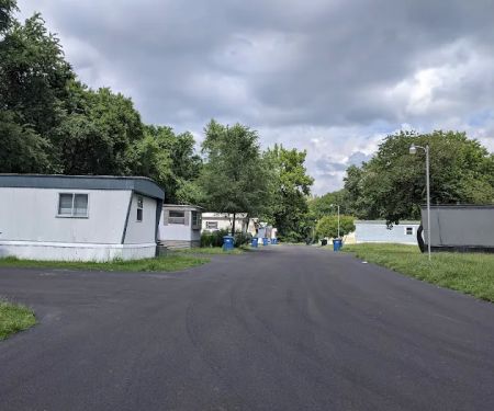 Pinewood Mobile Home Community