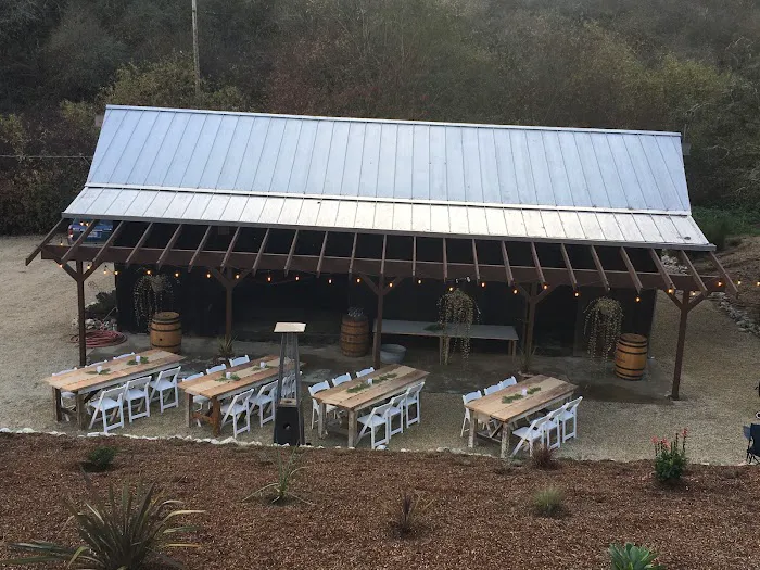 Whiskey Hill Barn Picture 3