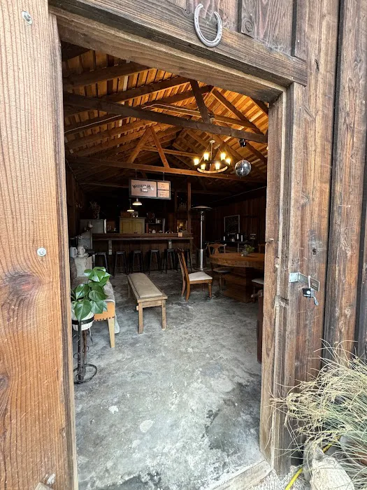 Whiskey Hill Barn Picture 7
