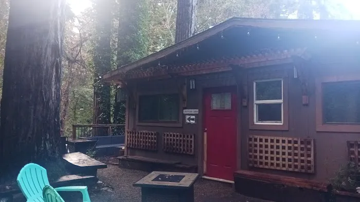 Cabin in the woods Picture 1