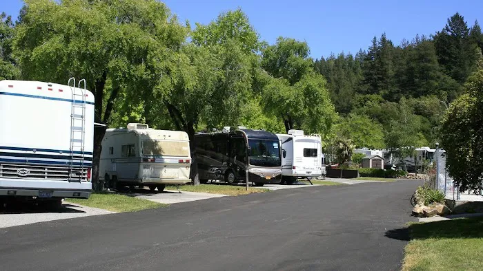 Santa Cruz Ranch Campground Picture 6