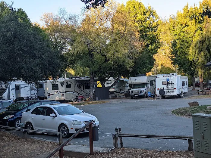 Santa Cruz Ranch Campground Picture 9