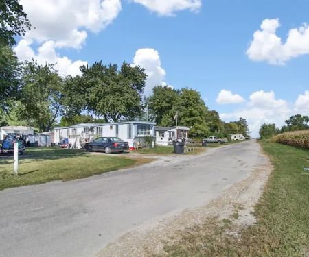 Lakeland Estates Mobile Home and RV Park