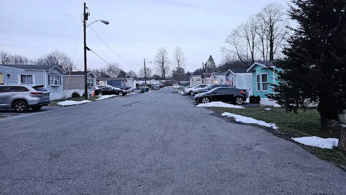 Sheafe Manor Trailer Park Picture 3
