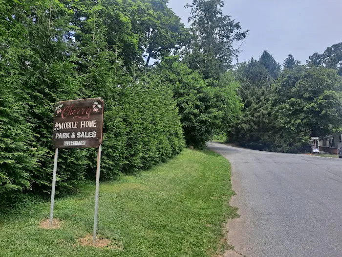 Cherry Mobile Home Park Picture 8