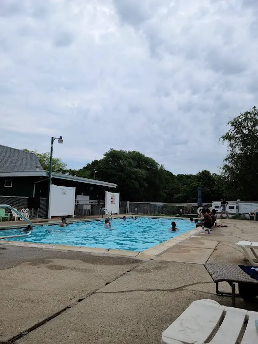 North Fork Cottages & RV Resort Picture 3