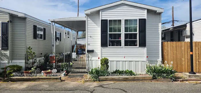 Gildersleeve Park for Mobile Homes (office) Picture 1