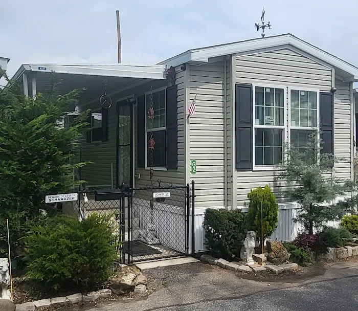 Gildersleeve Park for Mobile Homes (office) Picture 4