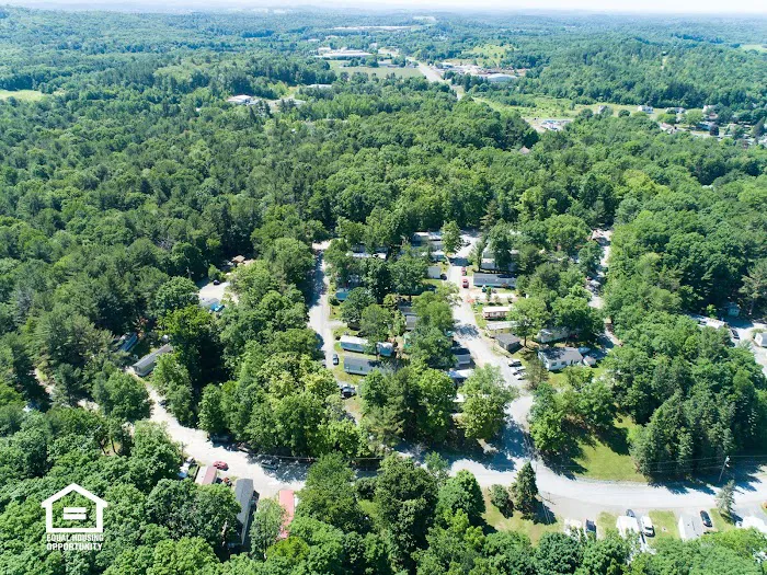 Pine Haven Mobile Home Community Picture 3