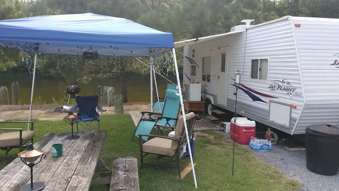 Clayton Court Mobile Home Comm Picture 2