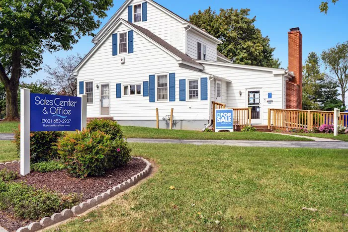 Ridgewood Manor Manufactured Home Community Picture 9