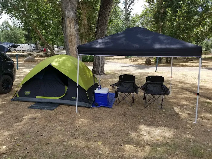 Sequoia Campground & Lodge Picture 10