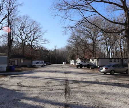 Shady Oak Mobile Home Community