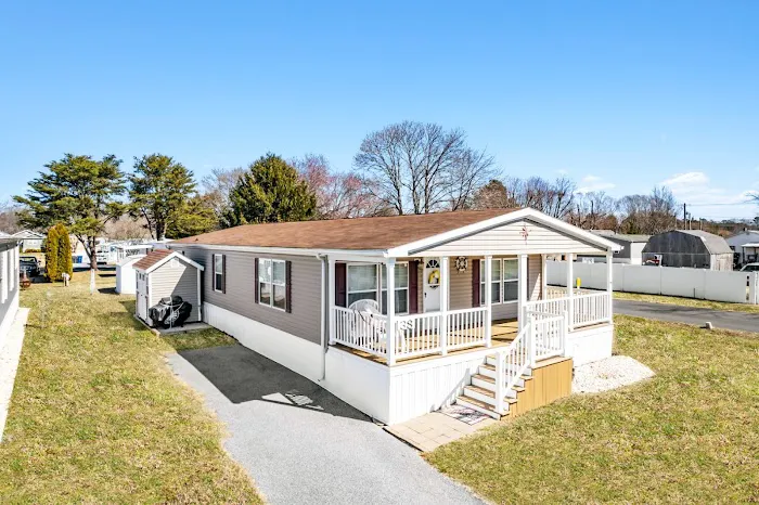 Colonial East Manufactured Home Community Picture 1