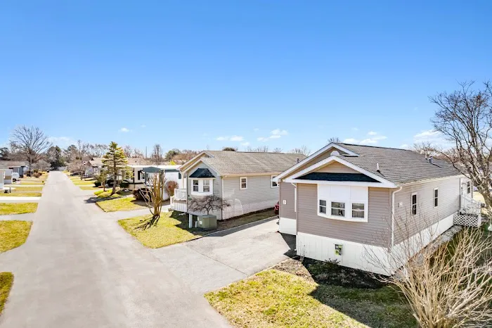 Colonial East Manufactured Home Community Picture 4