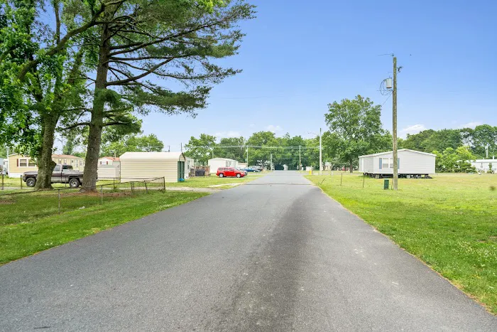Sussex Manor Mobile Home Park Picture 5