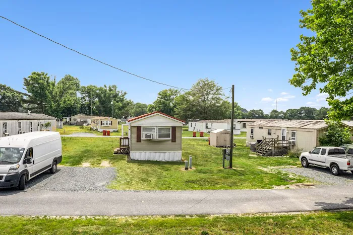 Sussex Manor Mobile Home Park Picture 4