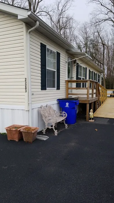 Angola Crest II Picture 1