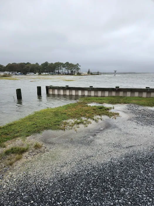 Bay City Mobile Home Park Picture 10