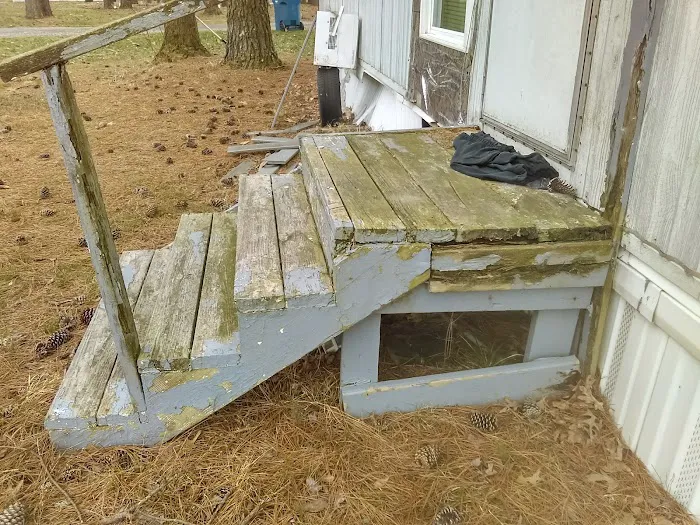 Shady Acres Mobile Home Park Picture 1