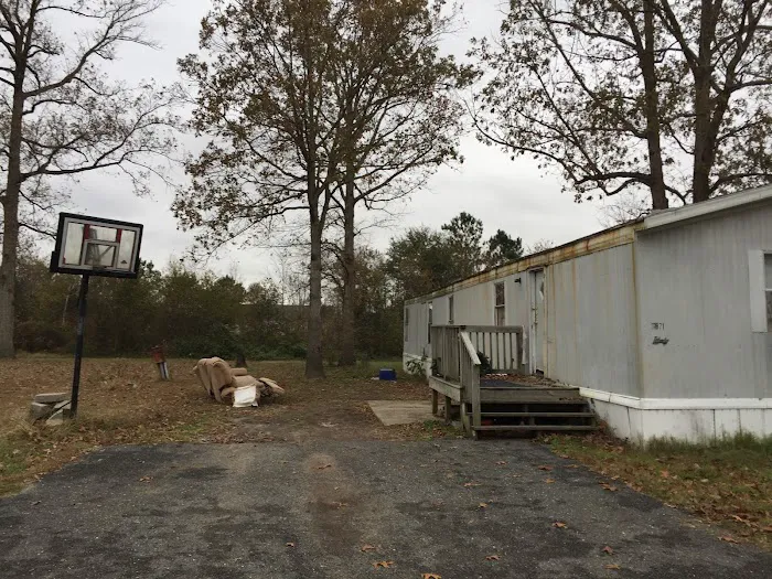 Briarwood Manufactured Home Community Picture 5