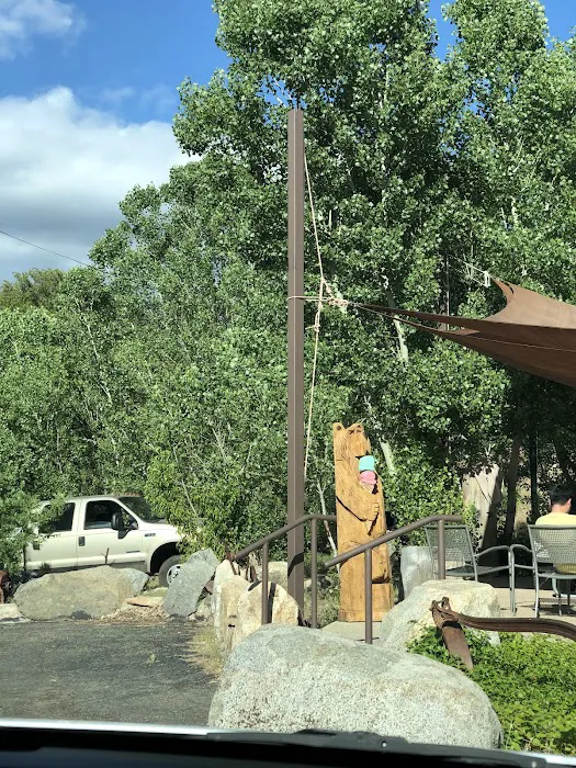 Kings Canyon Lodge Picture 10