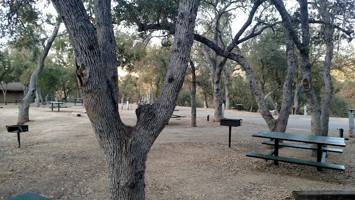 Oak Knoll Campground Picture 3