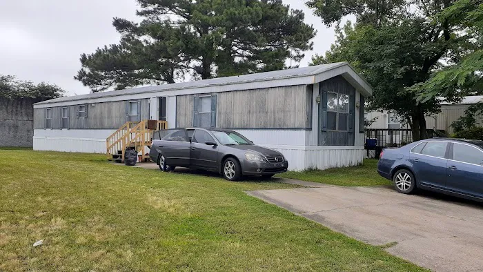 Chesapeake Village Community Mobile Homes Picture 1