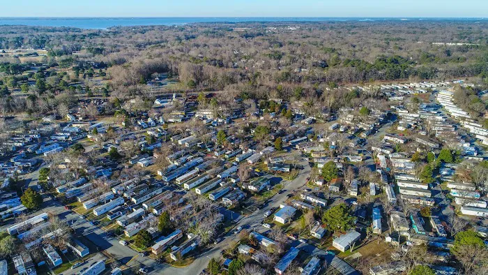 Warwick Mobile Home Community Picture 7