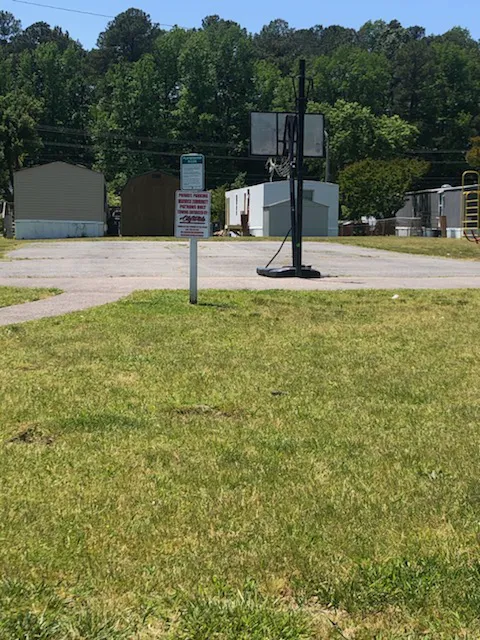 Warwick Mobile Home Community Picture 8
